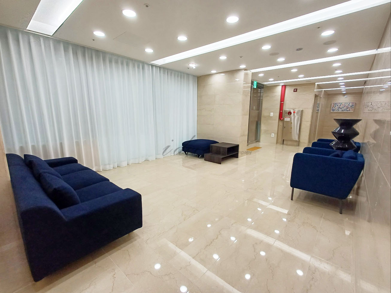 /user/i/ideco/editor/2311/9eb435507585f25a7f6a6599120fb94e_1700895967_0254.jpg 이미지크게보기